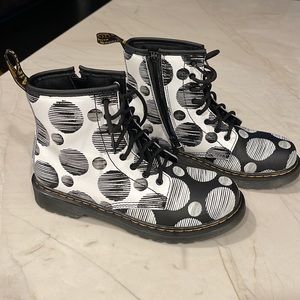 Doc Marten’s polka dot women SZ 5 boots